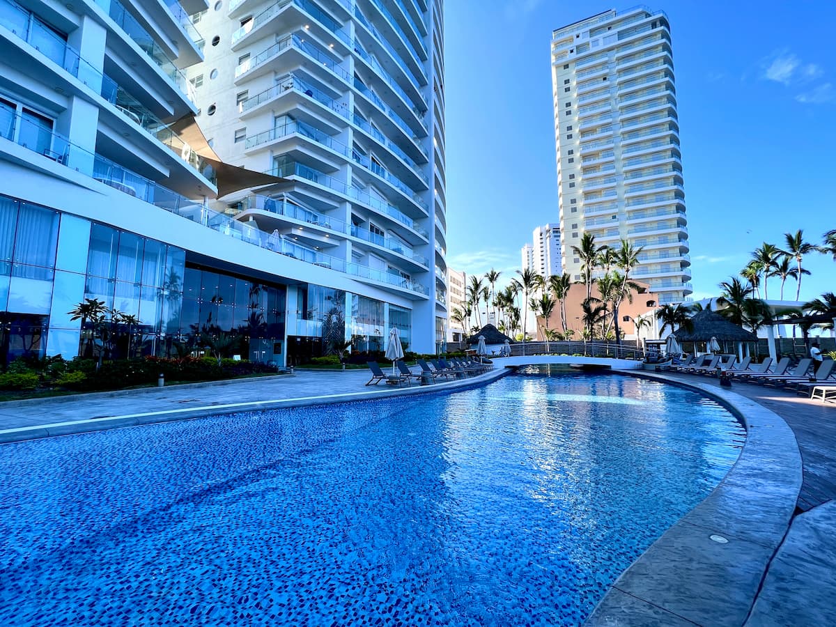 Camino al Mar